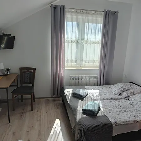 Pod Zaglem Pokoje Goscinne Wladyslawowo Exterior photo