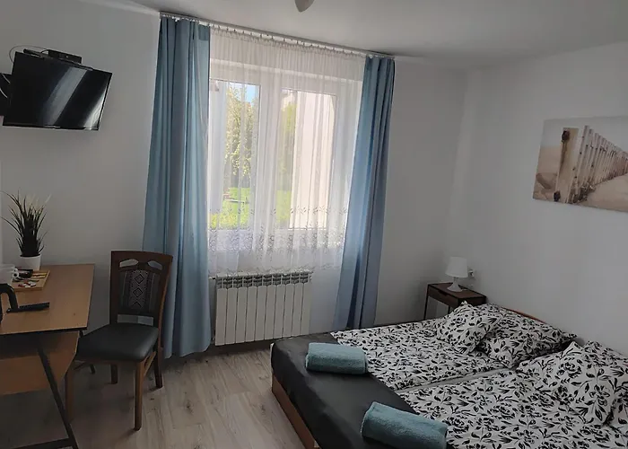Pod Zaglem Pokoje Goscinne