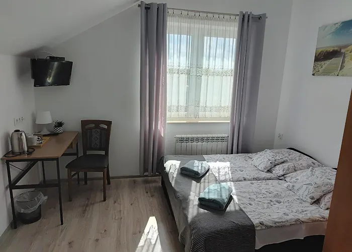 Pod Zaglem Pokoje Goscinne